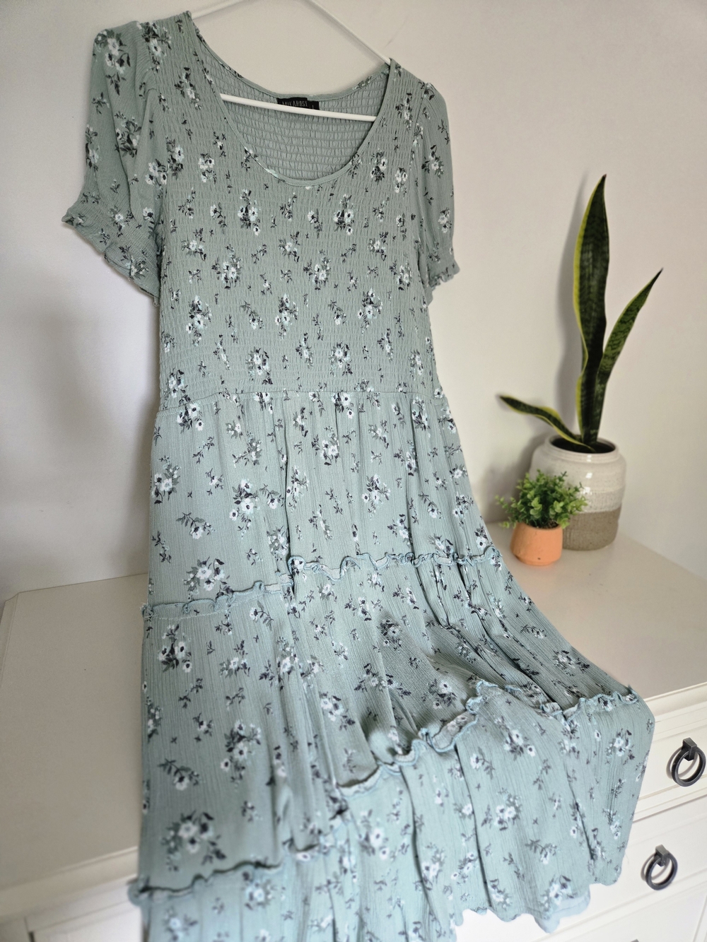 Light Tourquise Floral Tiered Midi Dress